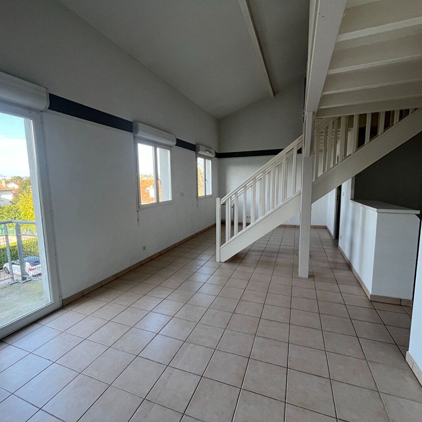 Location Appartement 2 pièces 59m² - Photo 1