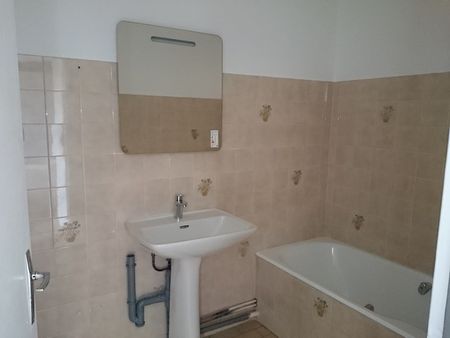 Location Appartement 2 pièces 42m² - Photo 3