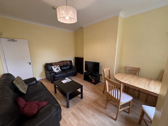 Main Avenue, Heworth - P10818 - Photo 1