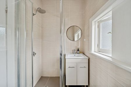 8/63 Wairoa Avenue, North Bondi NSW 2026 - Apartment For Rent | Domain - Photo 4