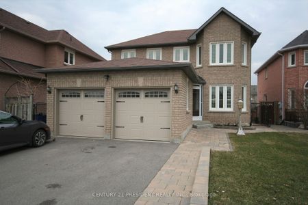 Detached Home For Lease | N8118822 - Photo 2