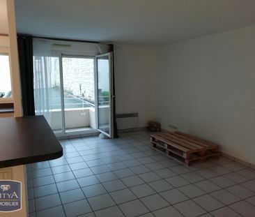 Location Appartement 3 pièces 67m² BORDEAUX 33300 - Photo 3