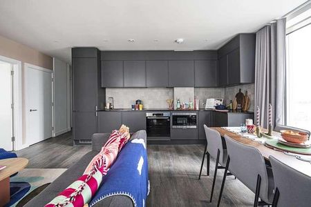 Westfield Avenue, Stratford, E20 - Photo 5