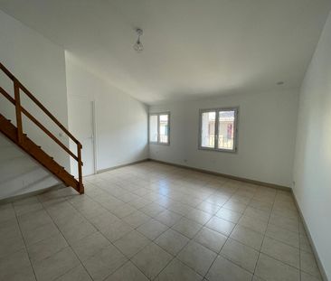 Location Appartement 2 pièces 35m² ST MAXIMIN LA STE BAUME 83470 - Photo 2