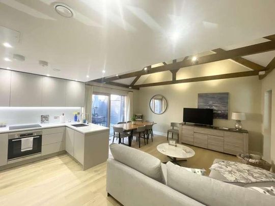 Gardiner Place, Henley-on-thames, RG9 - Photo 1