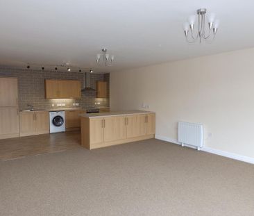 2 bedroom flat to rent - Photo 3