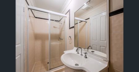 Where Modern Living Meets the Best of Emu Plains - Photo 4