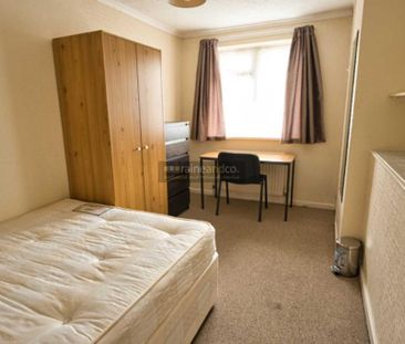 3 bedroom end of terrace house to rent - Photo 1