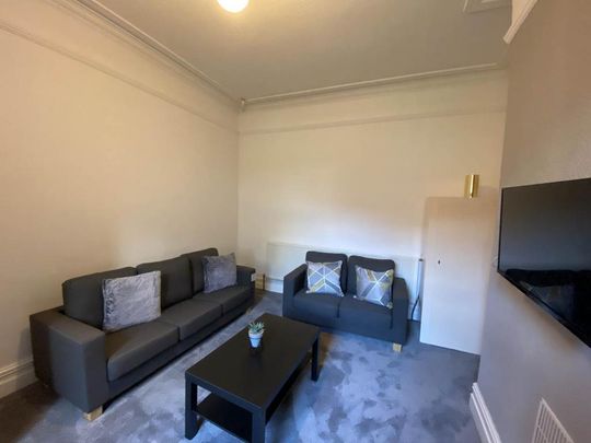 1 bedroom in a house share to rent - Photo 1