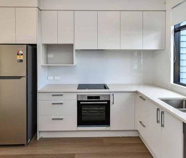 3 Bedrooms, Henderson - Photo 4