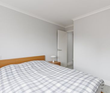 A well-presented one-bedroom apartment ideally located in the heart... - Photo 5