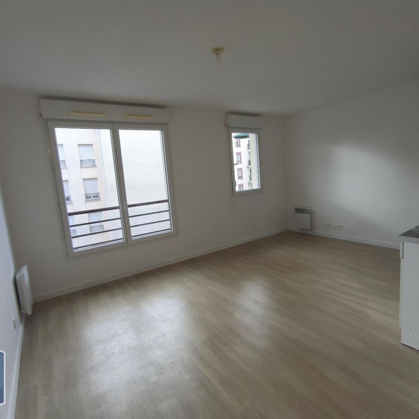 Location Appartement 1 pièce 28m² CORBEIL ESSONNES 91100 - Photo 1