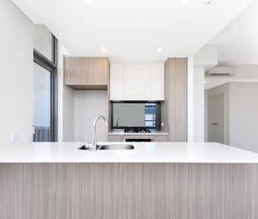 Top-Floor apartment with mountain views in Thornton Estate - Photo 5