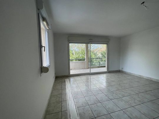 Location appartement de type 3 - Photo 1