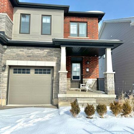 3 BED + 2.5 BATH TOWNHOUSE NIAGARA FALLS - Photo 4