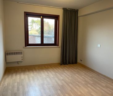 Gunstig gelegen instapklaar twee slaapkamer appartement + ruim terras - Photo 3