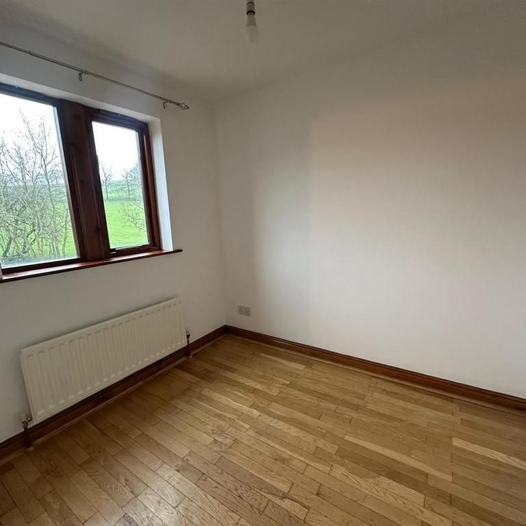 2 bedroom semi-detached house to rent - Photo 1