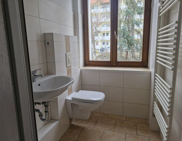 3-Zi.Wohnung mit BALKON in schöner Wohnlage zu vermieten! - Foto 1