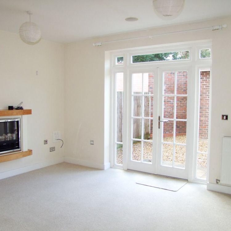 2 bedroom terraced house to rent - Photo 1