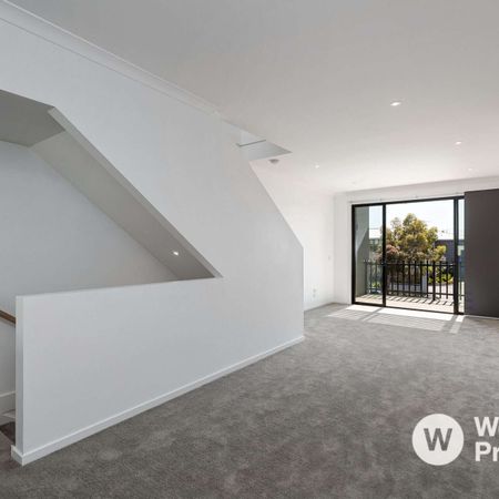 17 Ulmara Parkway, Maidstone - Photo 3