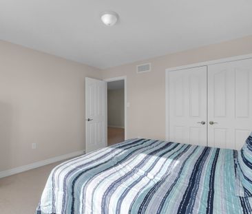 For Lease - 30 Taylor Court, Bradford West Gwillimbury, Ontario - Photo 4