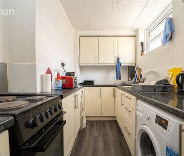 4 bedroom terraced house to rent - Photo 5