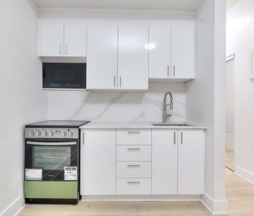 1900 avenue Lincoln - Cozy Studio Apartment for Rent - Photo 2