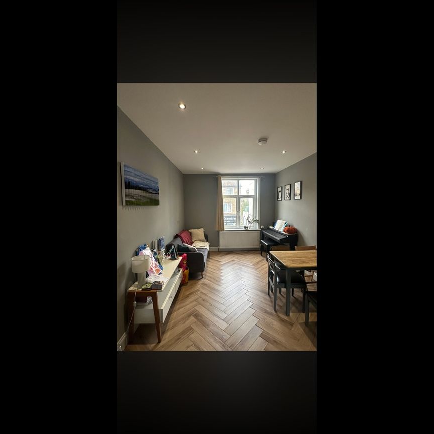 Room in a Shared Flat, Battersea Rise, SW11 - Photo 1