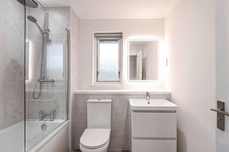 3 bedroom apartment to rent - Photo 4