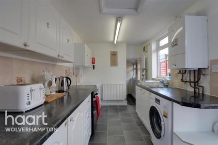 1 bedroom in a house share to rent - Photo 4