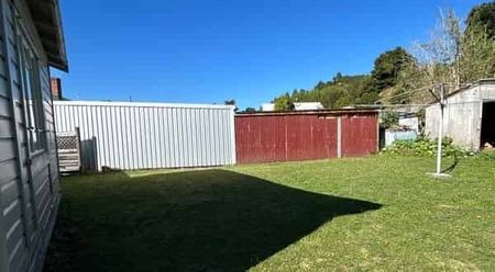 TAIHAPE - THREE BEDROOM - Photo 3
