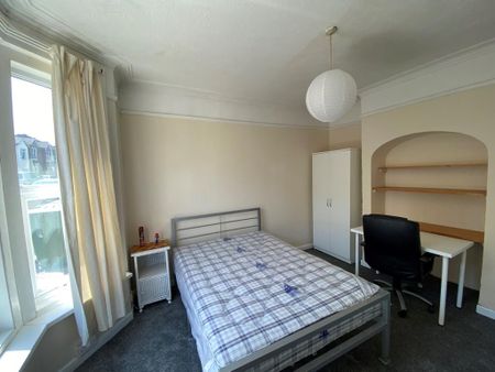 4 bedroom terraced house to rent - Photo 4