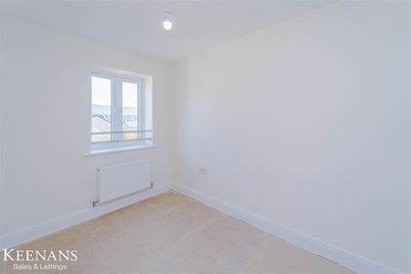 Astor Crescent, Blackburn - Photo 3