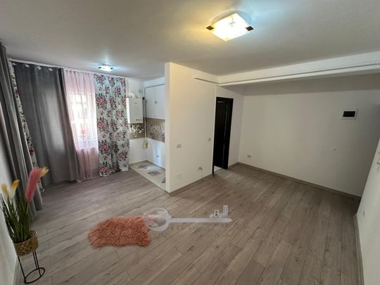 Ap 1 cam , 30 mp + balcon, loc parcare 300EUR/lună, Ionel Teodorean - Fotografie 1