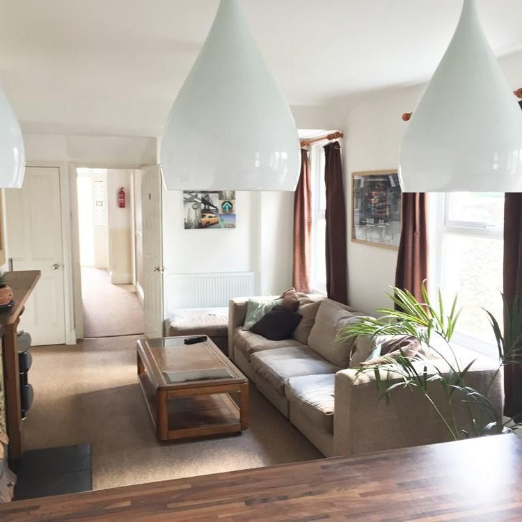 6 bedroom terraced house to rent - Photo 1