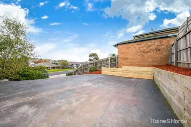 28 Backhaus Avenue, Sunbury, VIC 3429 - Photo 1