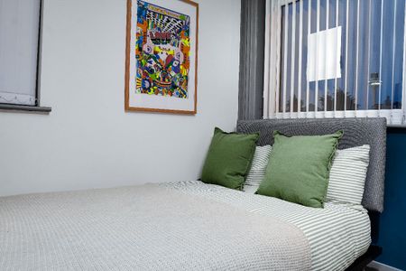 Bed 5, Borough Hotel, Great Crosshall Street, Liverpool. - Photo 5