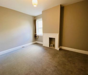 3 bedroom maisonette to rent - Photo 1