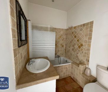Location Appartement 2 pièces 54m² CARPENTRAS 84200 - Photo 4