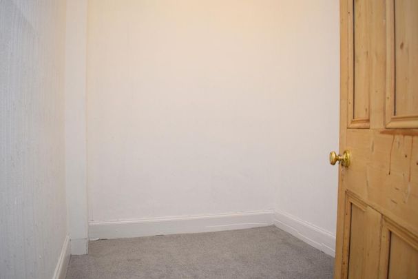 5 bedroom flat to rent - Photo 1