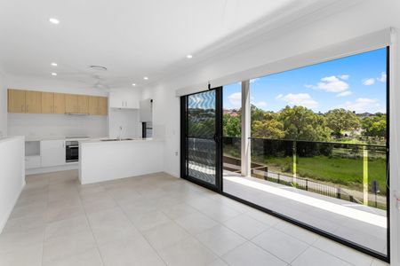 108 River Cove Circuit, Murrumba Downs QLD 4503 - House For Rent | Domain - Photo 2