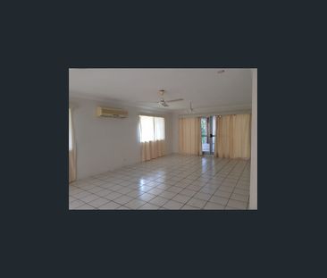 Amazing location on Alamein - Photo 3