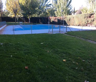 Apartamento de alquiler en Pueblo - Photo 2