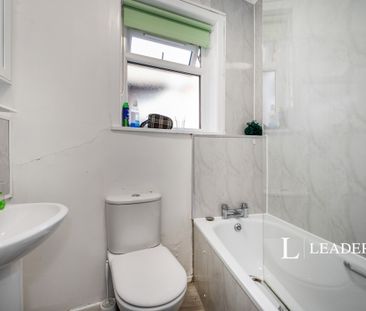 4 bedroom house to rent Mafeking Road, PO4 - Photo 3