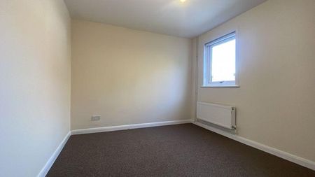 2 bedroom property to rent - Photo 3