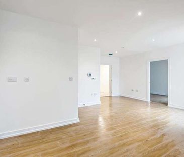 Royal Winchester House, Bracknell, RG12 - Photo 4