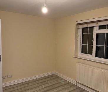 Room in a Shared House, Wetherby Road, LS17 - Photo 2