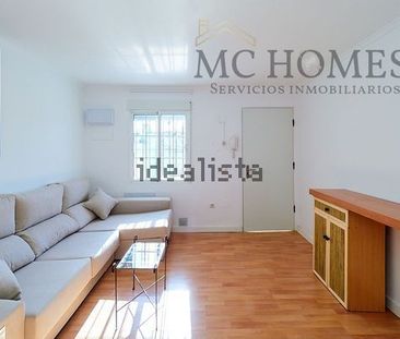 Alquiler de chalet adosado en CL Rafael Molina-lagartijo - Photo 2