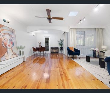 Family Comfort and Modern Living - Photo 3