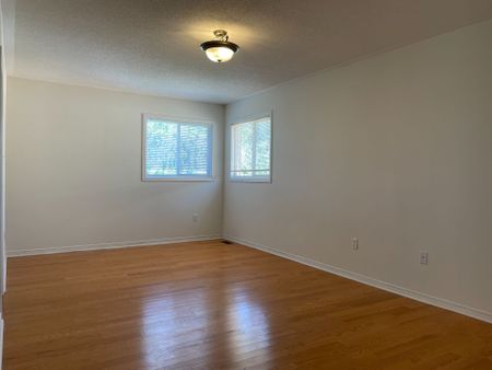 For Lease - 123 Foxfield Crescent, Vaughan, Ontario - Photo 3